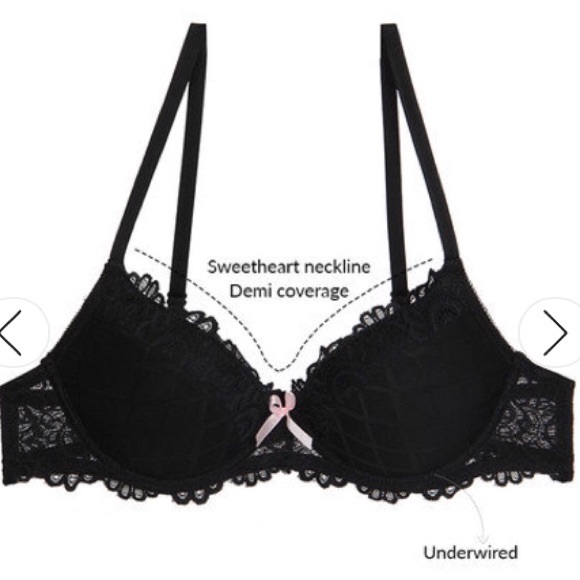 Black Lace Underwire Push Up Bra - Picture 2 of 8